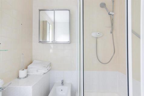 Shower Room 2.jpg