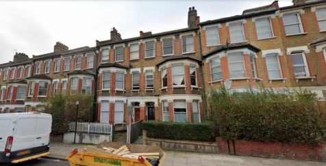 Daniel Ford Estates is proud to offer this newly refurbished 1st floor 3 bedrooms converted flat (N17) near both Turnpike Lane station and even Sisters. This flat offers an open-plan kitchen living ar