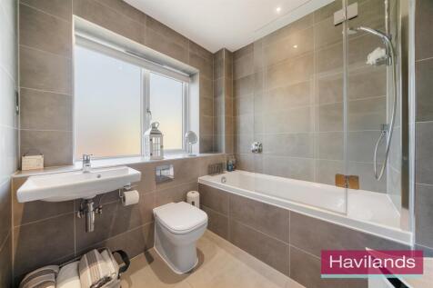 Wellston Crescent-21.jpg