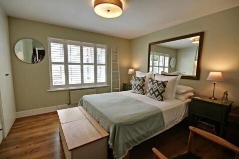 Flat 2 6 Holford Way - Bedroom 1-window