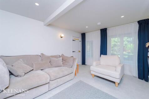 Flat below 500 13.jpg