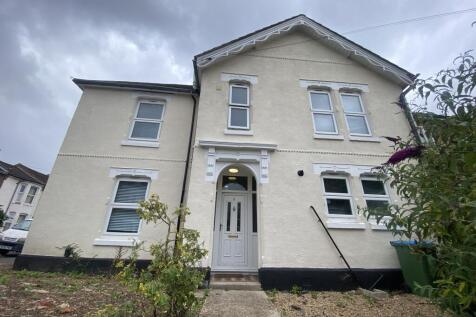 4 Bedroom House in SO14 6WN