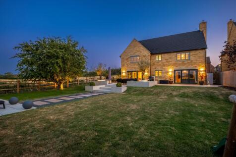 11 Haddon Fields 2483-4.jpg