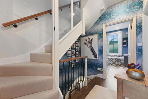 Bradmore Park Road - Landing3 (1).JPG