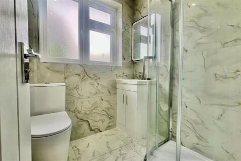 First Floor Bathroom