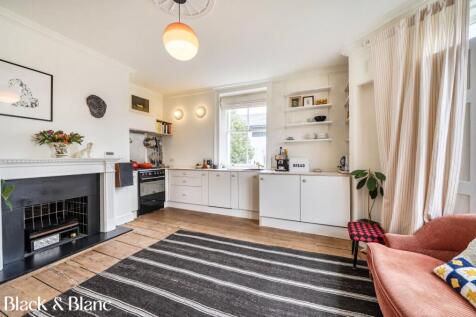 Living/ Kitchen
