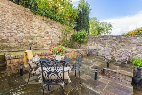 4 bed, 2 bath Town House in Edinburgh - Photo 42