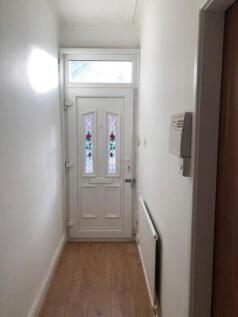 ashfield-road-m13-0yp-947110