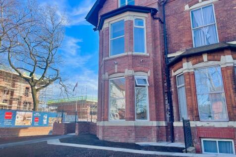 High Quality One bedroom Apartment . Built in keeping with traditional historic area of Victoria park . This new property offers the latest in brand new high spec modern living .Located close to MRI