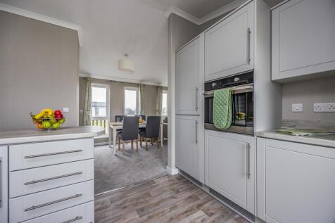 Plot 19 Littlehampton Marina-Small-PorticoMarketin