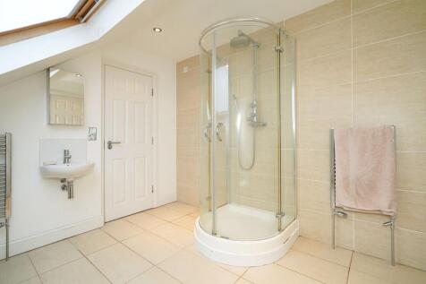 5 bed, 4 bath Detached in Sheffield - Photo 23