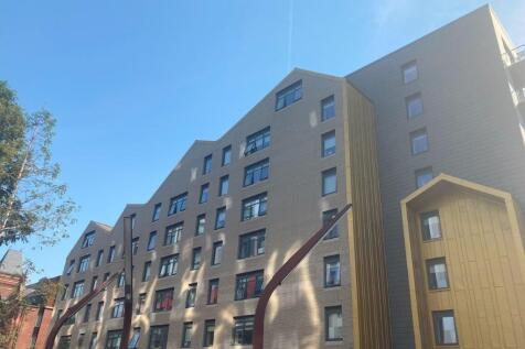 LAMPWICK QUAY, our fifth site for renting in the Manchester Life portfolio. A very short walk to Manchester City Centre.