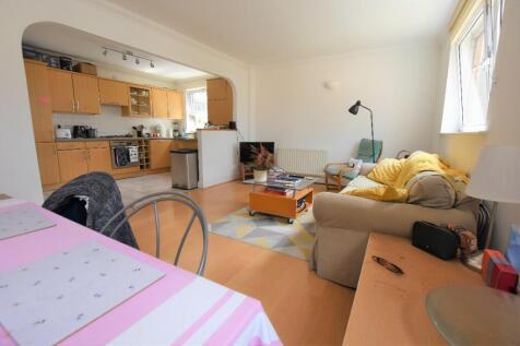 A high quality, modern, furnished, spacious and well proportioned, very light 2 double bedroom 2 bathroom apartment situated on the 3rd floor of a superbly located secure development with lift and day