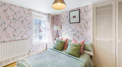 5 Arun Street    ...