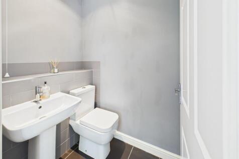 downstairs toilet.jpg