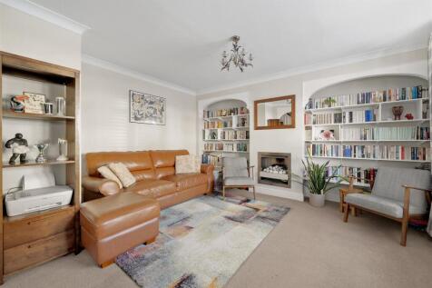 Connington Crescent, E4