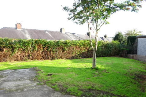 SIDE GARDEN