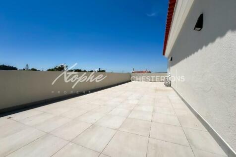 Fully Renovated 6 Bed Villa For Sale (34)