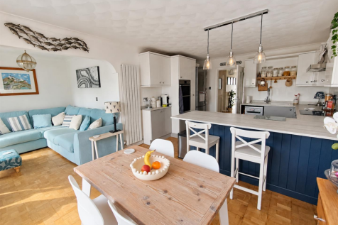 Open Plan Dining Area