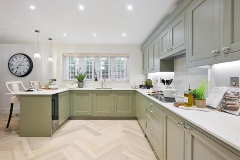 SILVER BIRCHES_SHOW HOME- (4).jpg