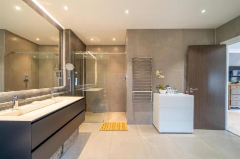 OBI_Will&#39;s House_7R50128-HDR-Edit_Master En-Suite.