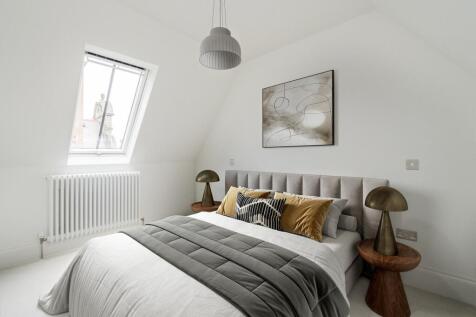 4 bed, 3 bath Penthouse in Edinburgh - Photo 10