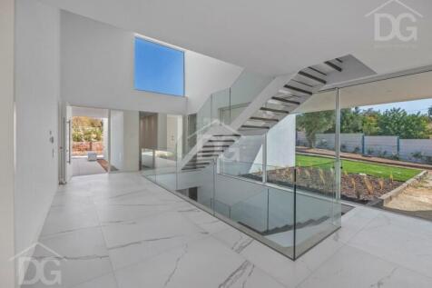 loule-almancil-newconstruction-design-contemporary