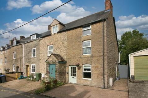 24 Gastons Road
