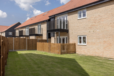 Farehurst Park, The Bunting Apartment, Communal