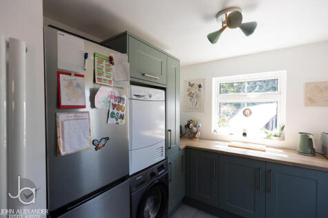 Photo 28-10-2025,...