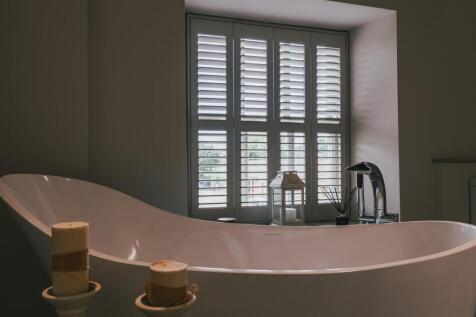 Jack-and-Jill Bathroom