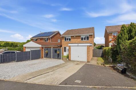 12 Boswell Close, High Green 01.jpg