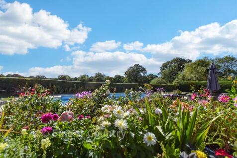 External Lifestyle Photograph