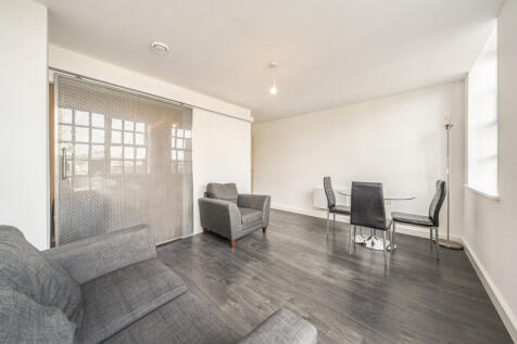 1358061-11-68da65...