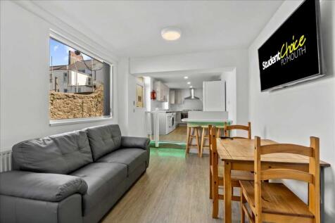 8 Bedroom Terraced in PL4 6BJ