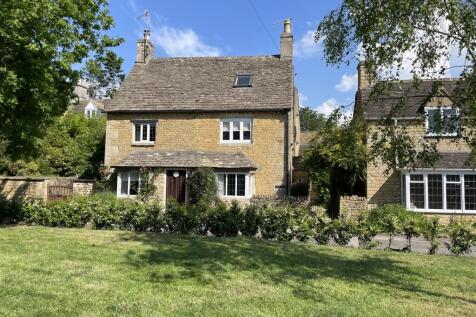 Cosy Cottage - Front.JPG