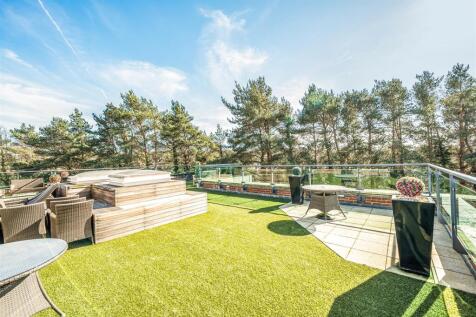 New - Roof Terrace (2).jpg
