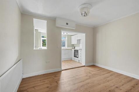 Dining Room_1.jpeg