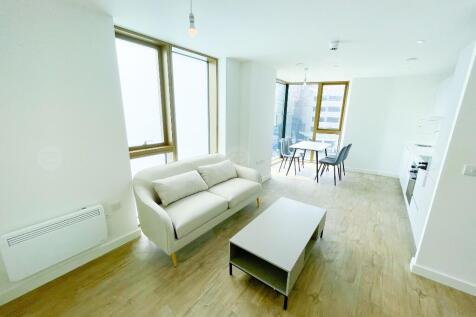 ***Available 14 August, 2026***Zuker Property presents this ONE-BEDROOM + ONE STUDY ROOM flat in South Central Building, in the heart of city centre Birmingham. This property is unfurnished and is loc