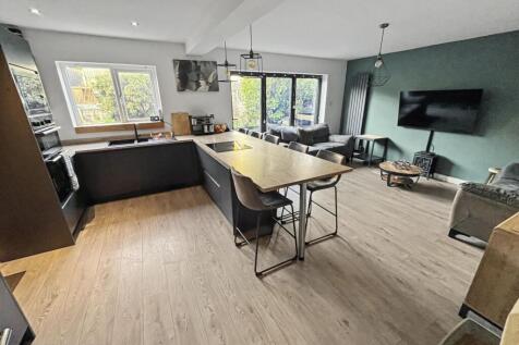Kitchen-Dining-Family Room