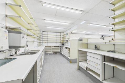 CAM03481G0-PR0106-STILL007