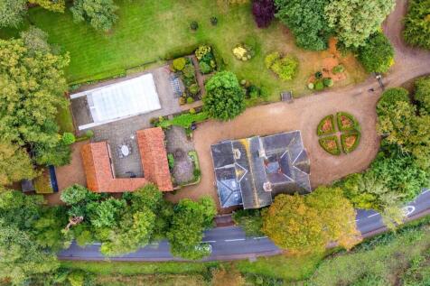 Hacheston Lodge -...