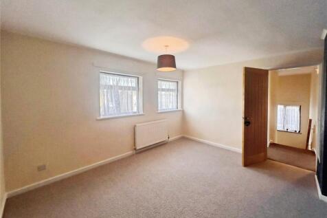 Bedroom 2 (Front)