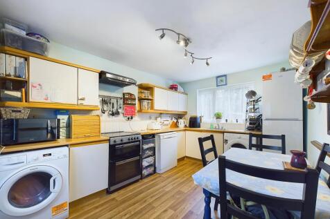 CAM01338G0-PR0087-STILL003