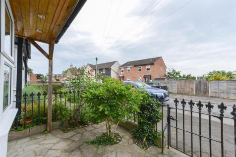 Alma Road, Eccles10.jpg