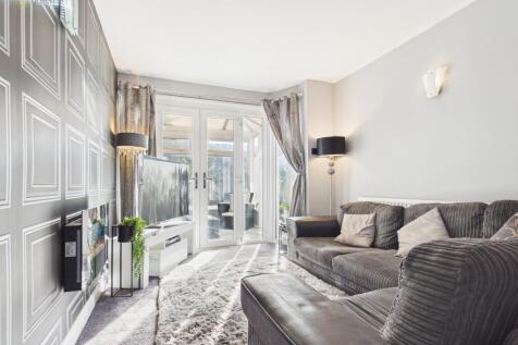 cam01332g0pr0665still024