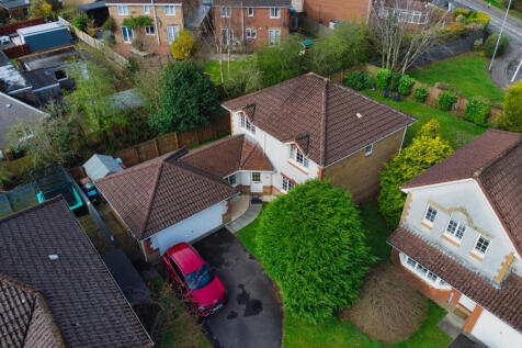 5 Bedroom Detached Villa