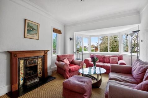 flat2-76otleyrd-3.jpg
