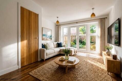 Sitting/Dining Room