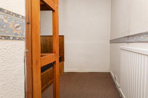 Bramleys Estate Agents - Leeds Road - Mirfield (24